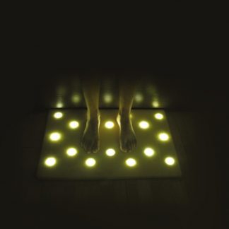 Купить Коврик с подсветкой для пола с 16 Led светильниками EN Light Mat (Эн Лайт Мат) в Москве по недорогой цене